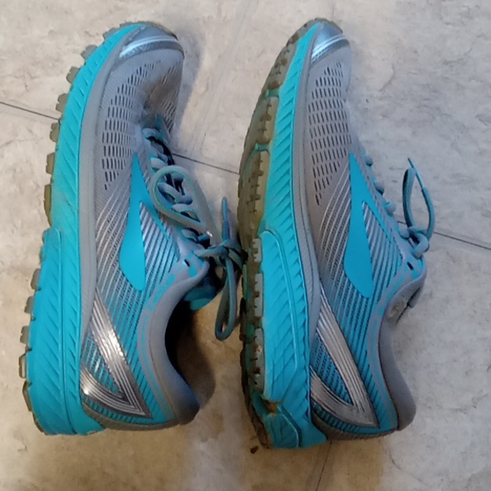 Brooks Womens DNA Sneakers Size 8.5 - Picture 4 of 5